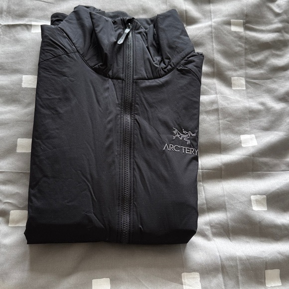 Arc'teryx Women's Black Vest - Picture 7 of 7